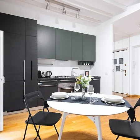 Easylife - Relax In Intimo E Silenzioso A Due Passi Dal Castello Sforzesco Appartement *
